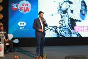 Read more about the article Segunda noite do FIA traz inovações tecnológicas para os administradores